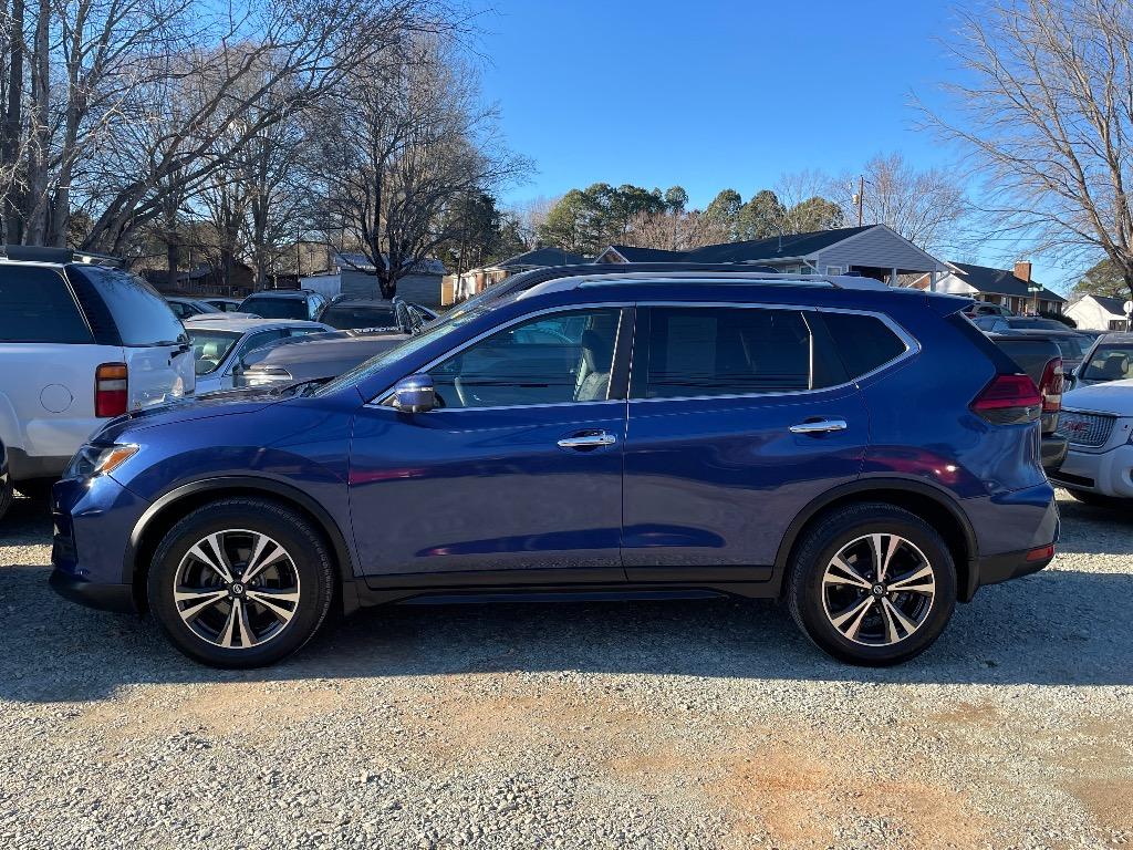 2017 Nissan Rogue - $10,950