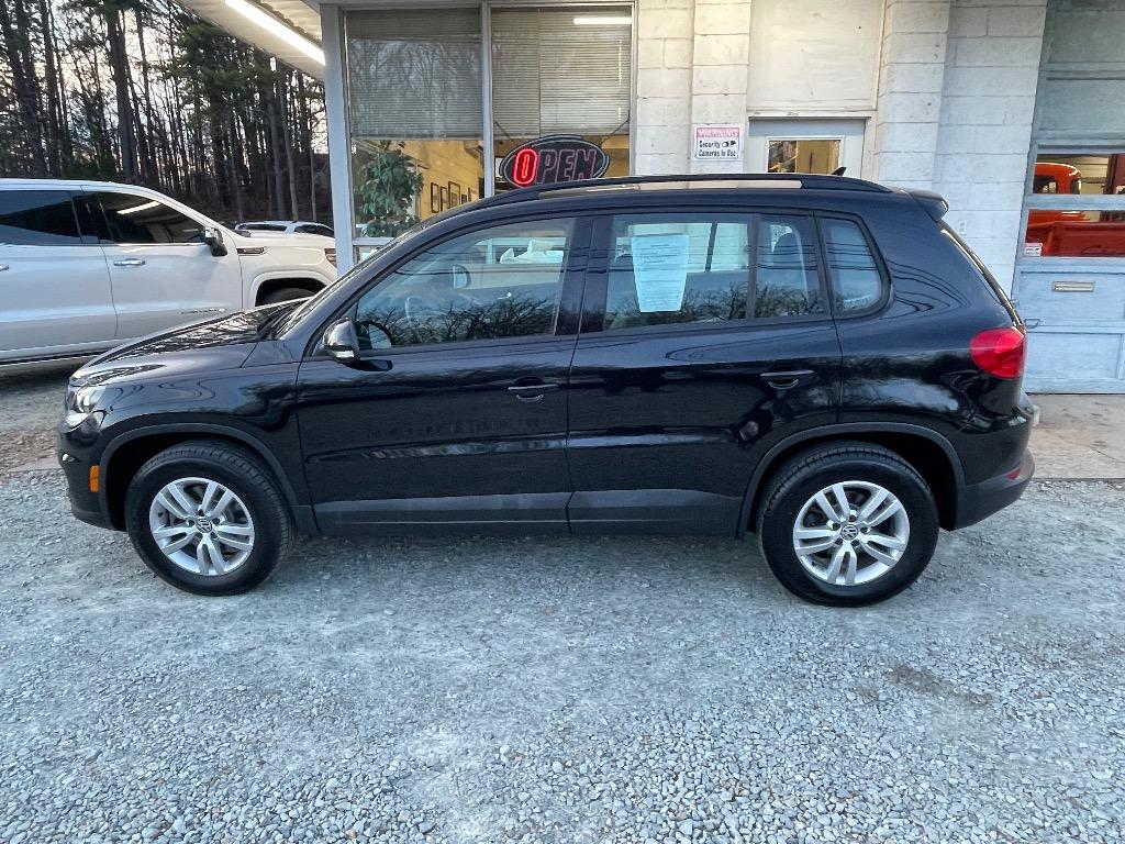 2017 Volkswagen Tiguan - $9,950