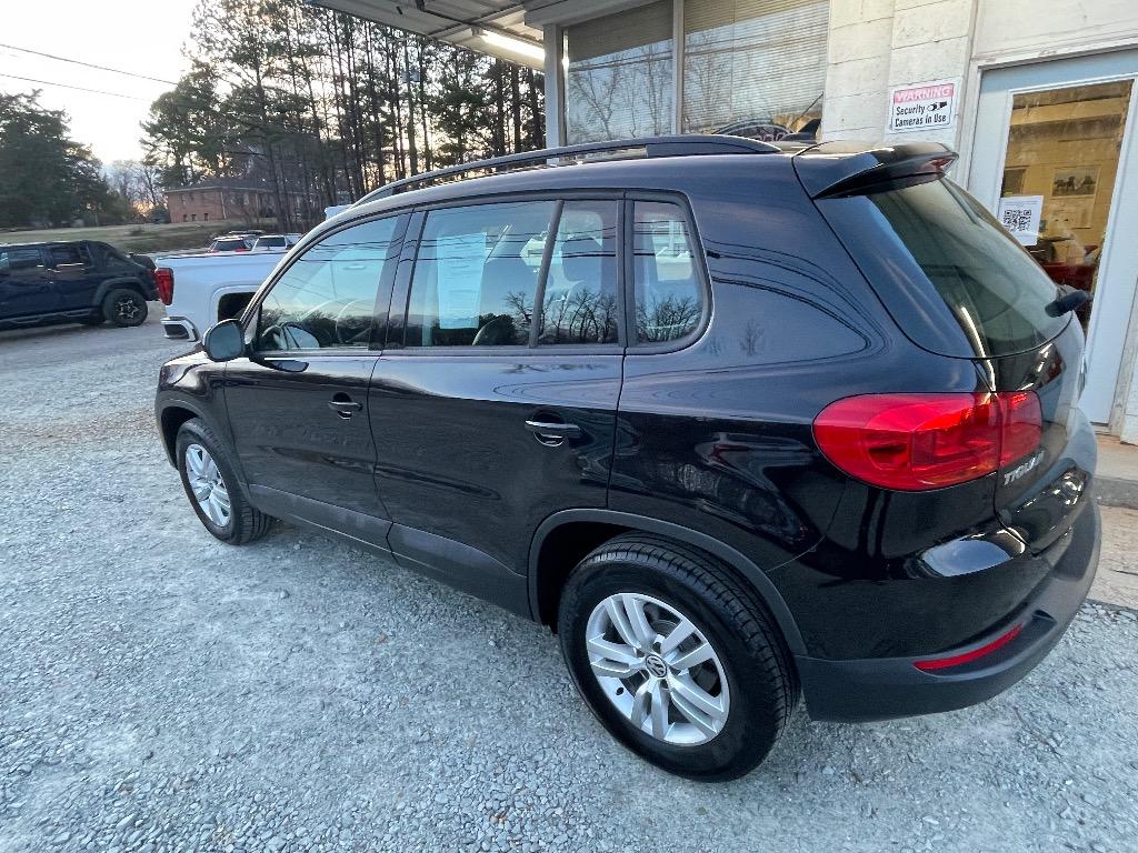2017 Volkswagen Tiguan - $9,950