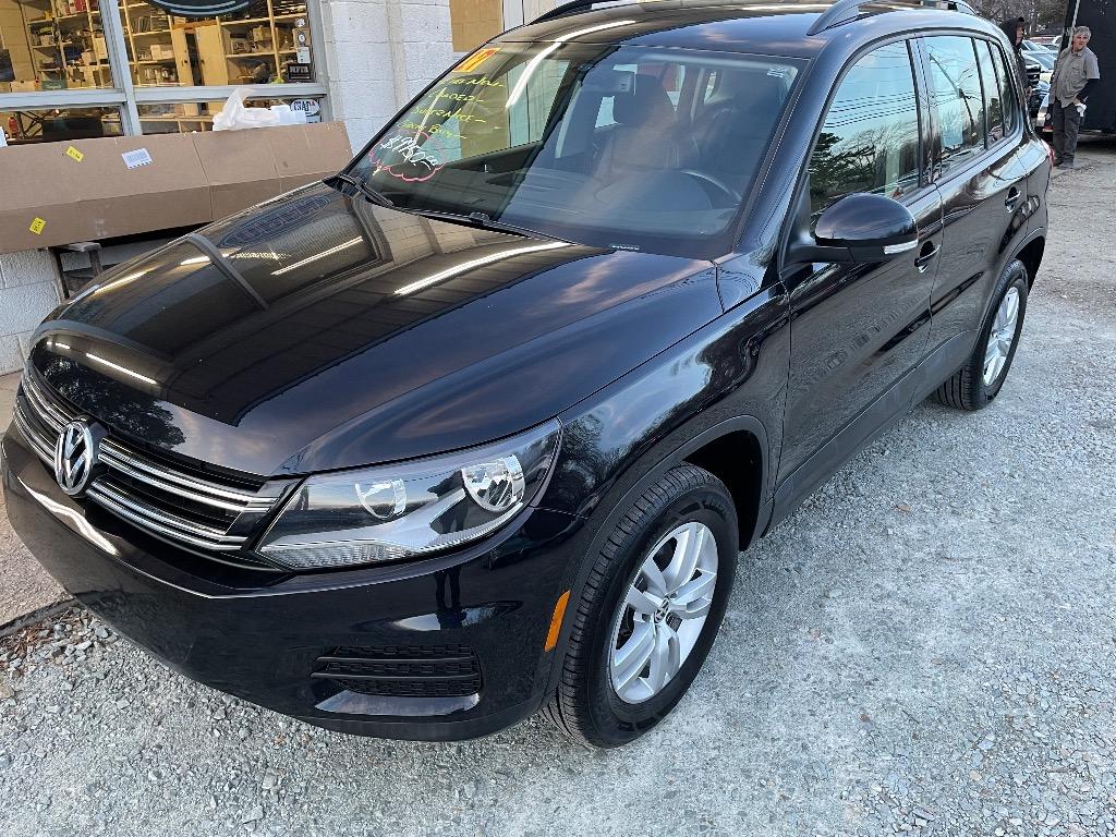 2017 Volkswagen Tiguan - $9,950