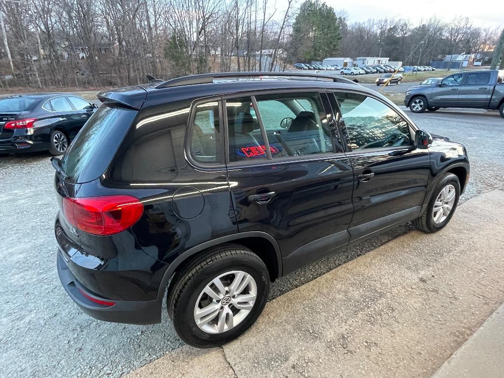 2017 Volkswagen Tiguan - $9,950