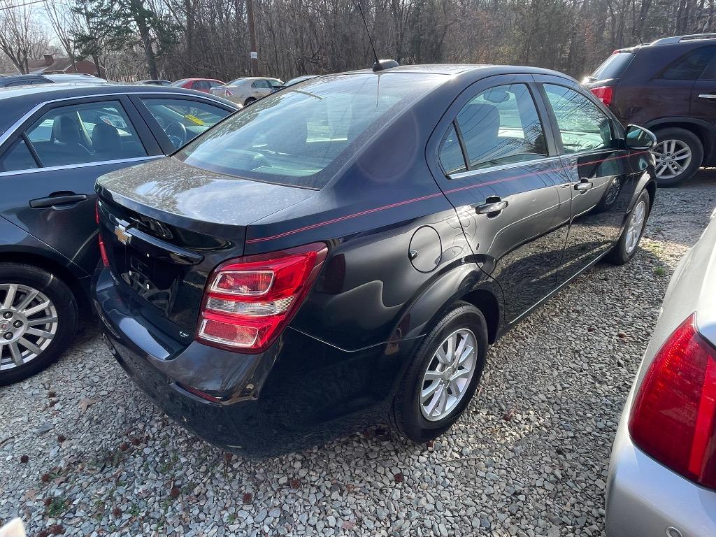 2017 Chevrolet Sonic - $7,950