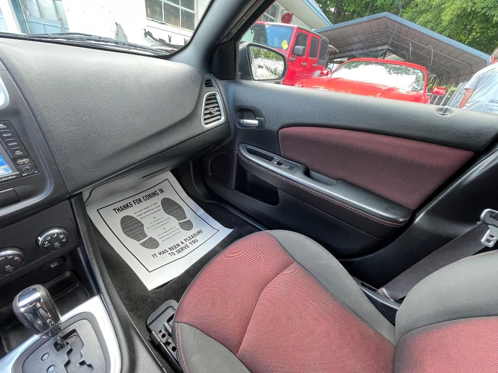 2012 Dodge Avenger - $7,950