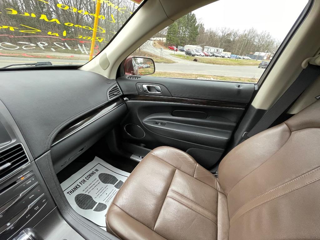 2016 Lincoln MKT - $12,950