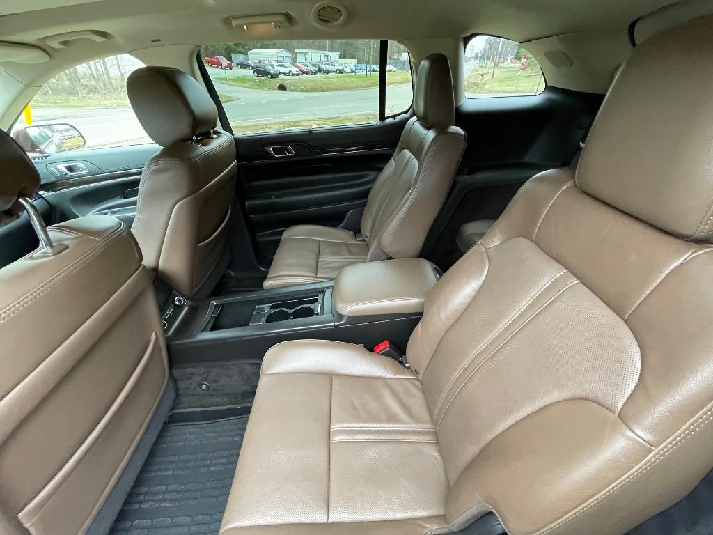 2016 Lincoln MKT - $12,950