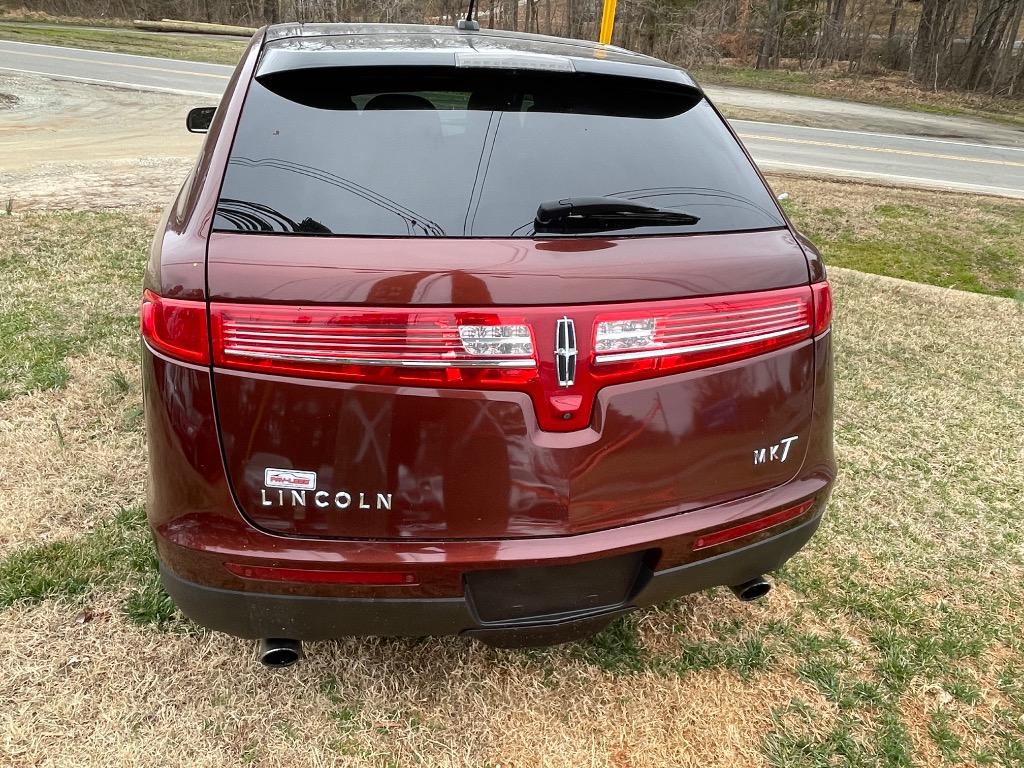 2016 Lincoln MKT - $12,950