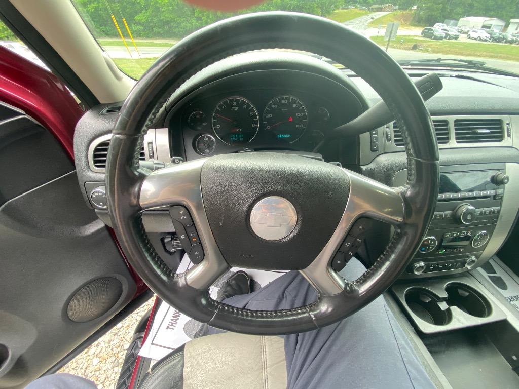 2007 Chevrolet Avalanche - $8,950