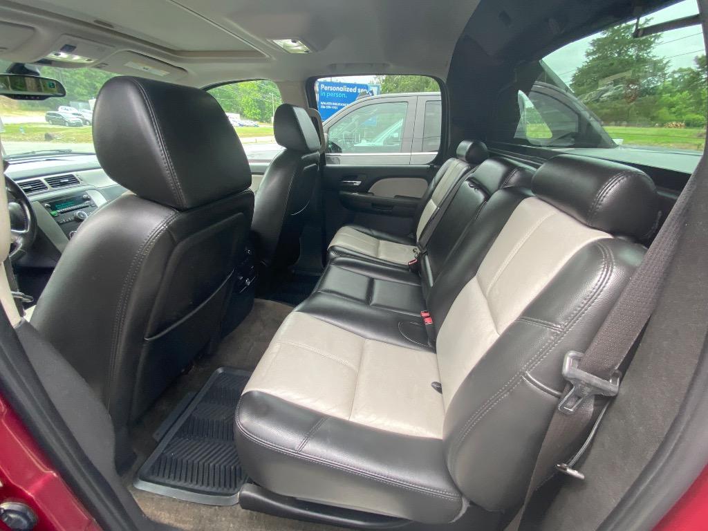 2007 Chevrolet Avalanche - $8,950