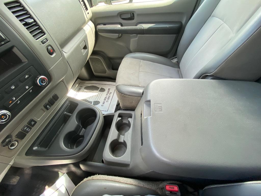 2016 Nissan NV 2500 - $11,950