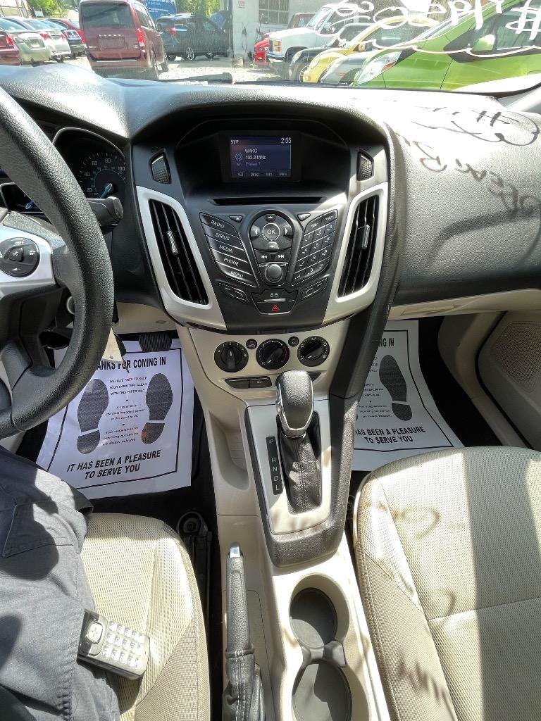 2014 Ford Focus - $7,950