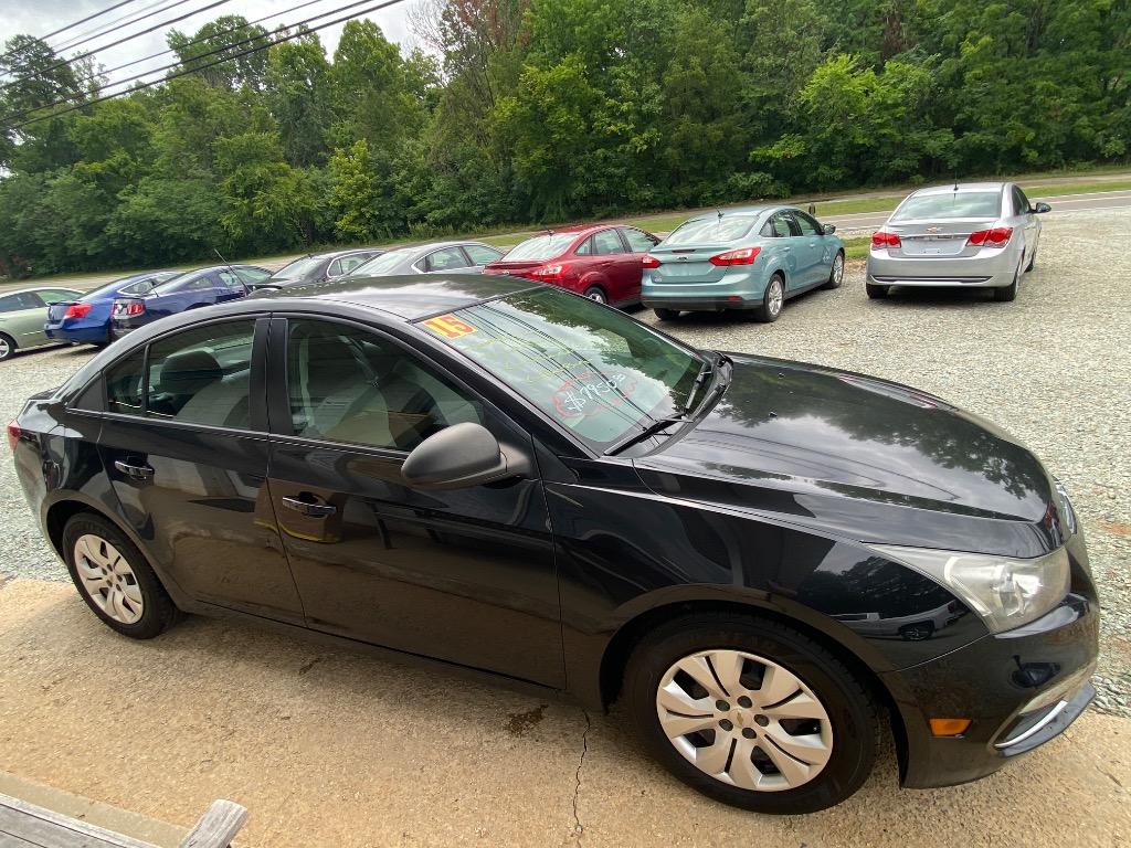 2015 Chevrolet Cruze - $7,950