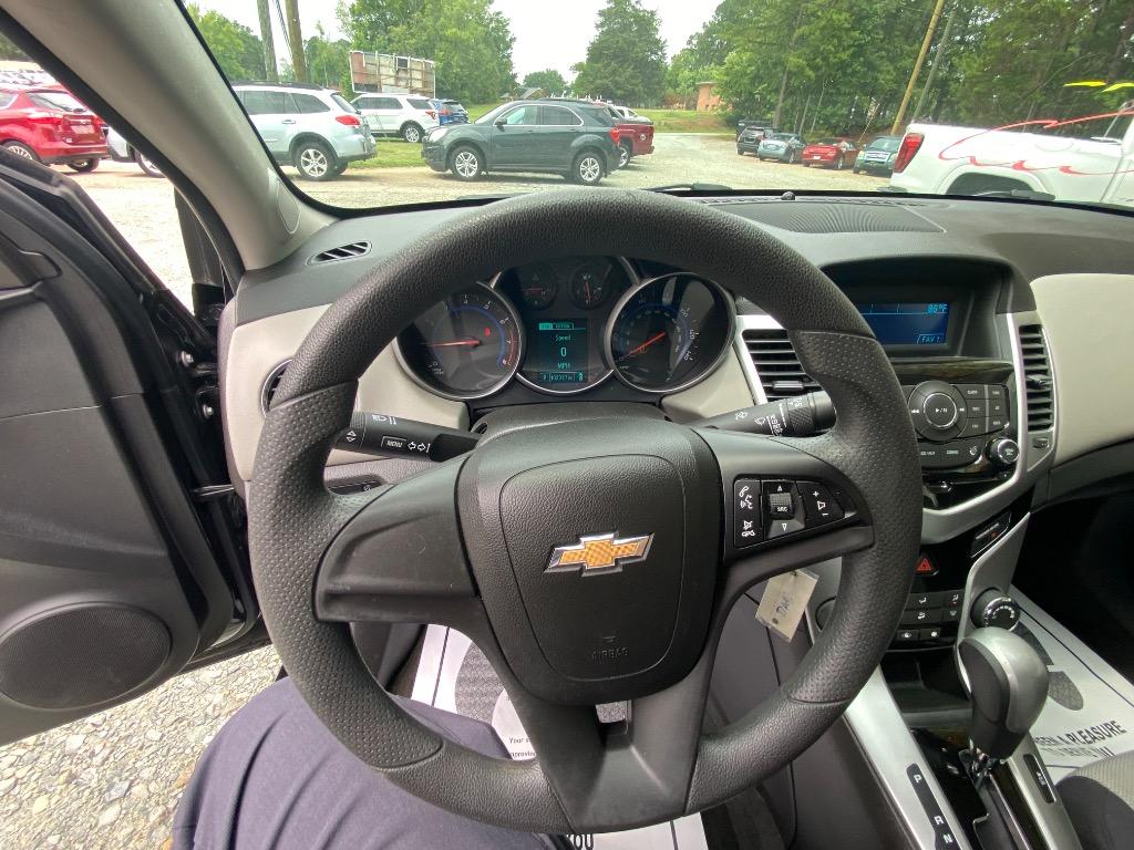 2015 Chevrolet Cruze - $7,950