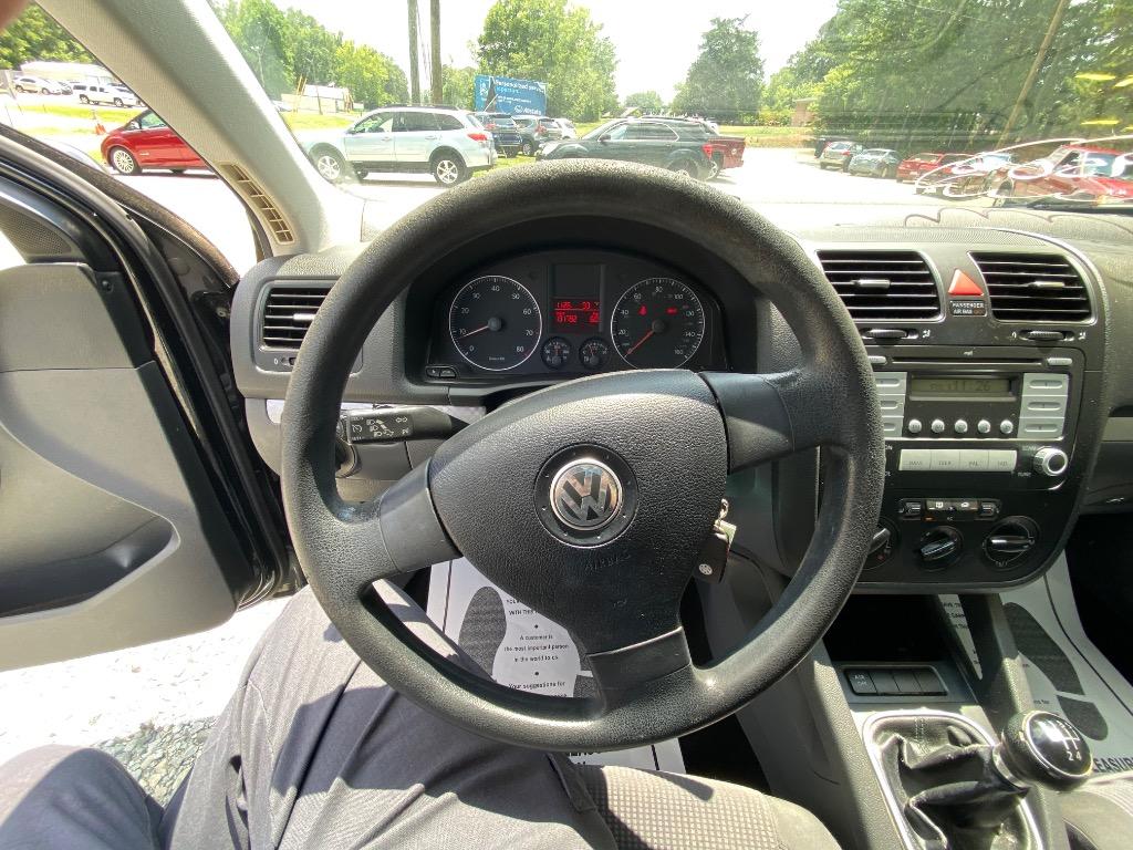2008 Volkswagen Jetta - $5,950