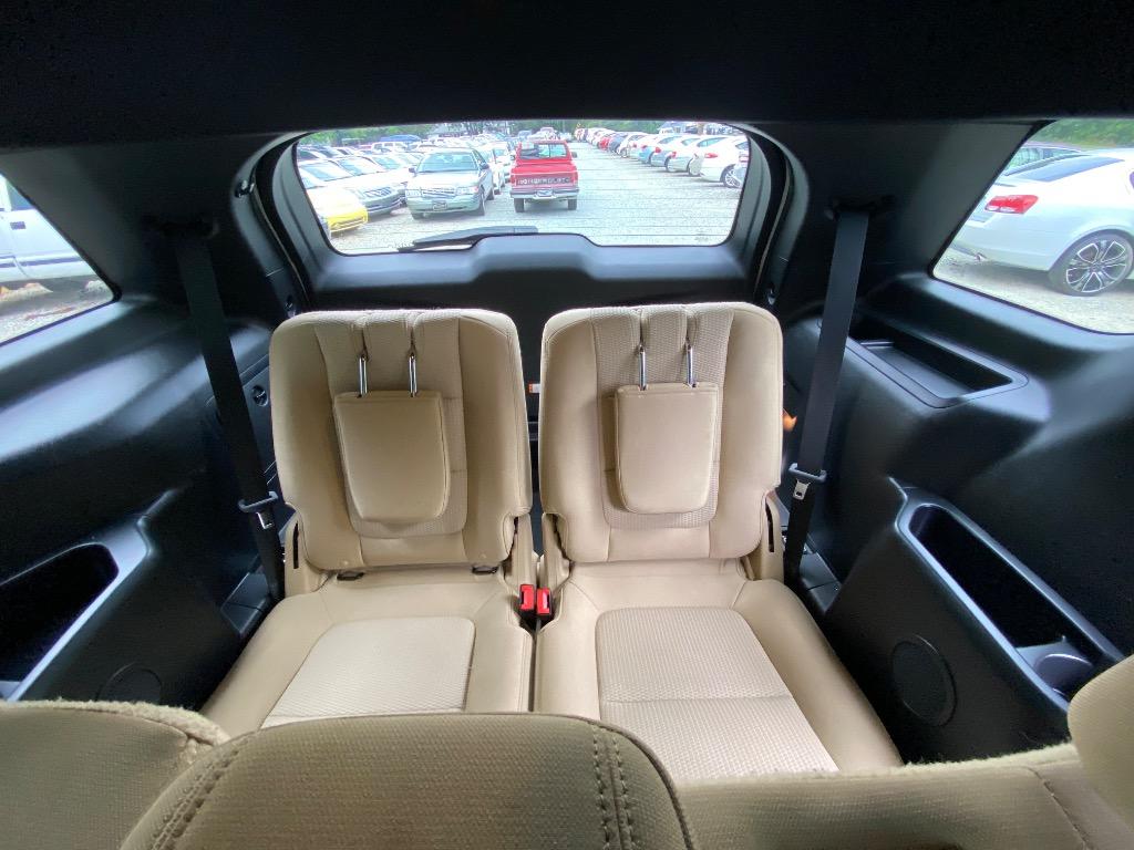 2016 Ford Explorer - $10,950