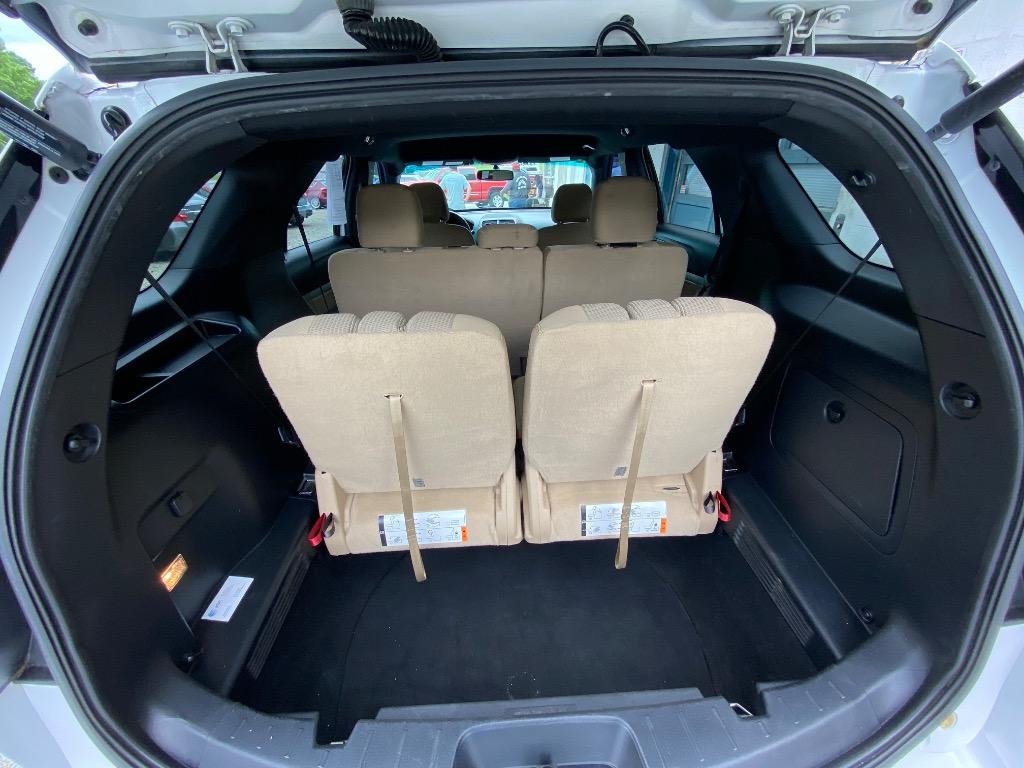 2016 Ford Explorer - $10,950