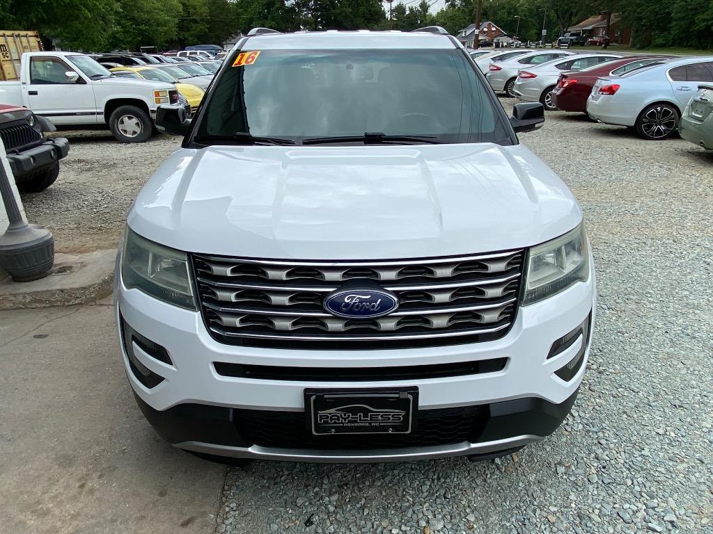 2016 Ford Explorer - $10,950