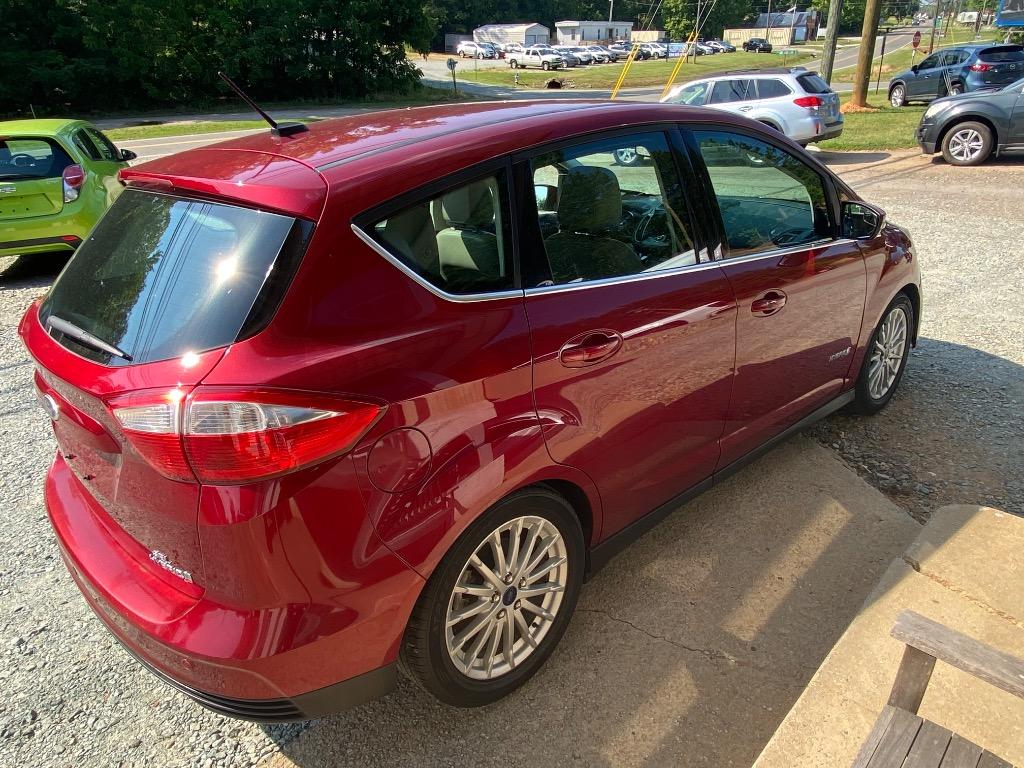 2014 Ford C-MAX - $5,950