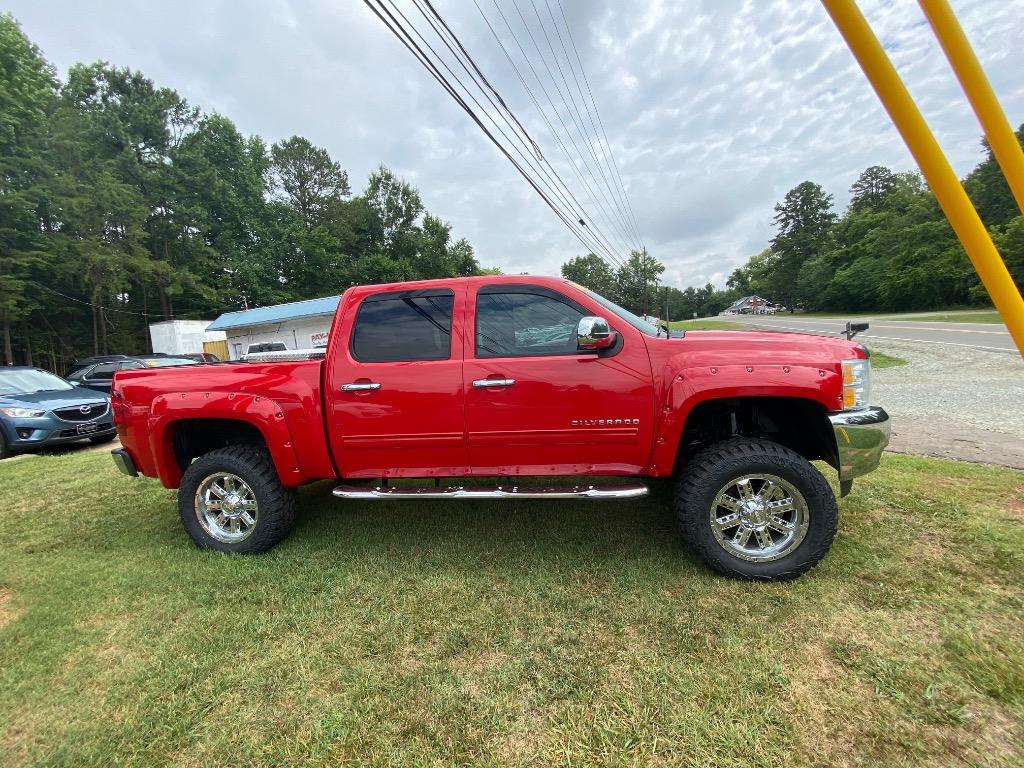 2012 Chevrolet Silverado - $17,950