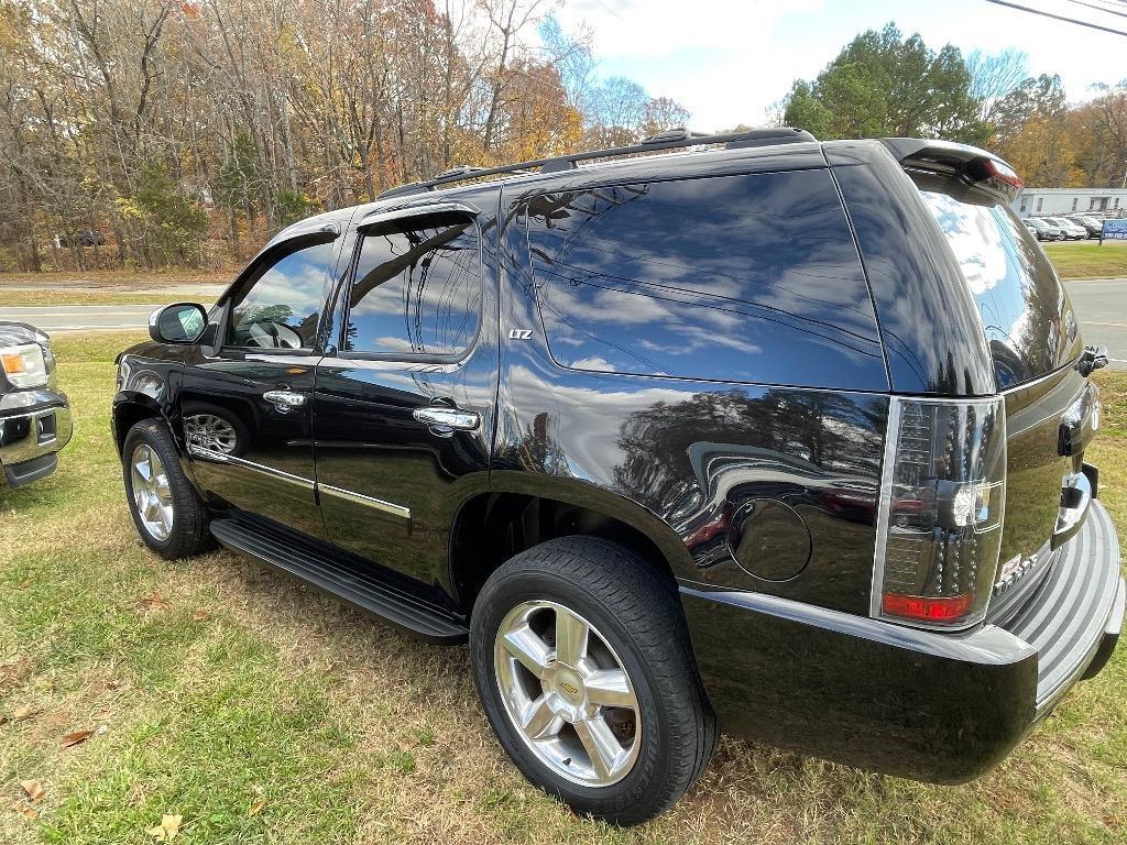 2014 Chevrolet Tahoe - $13,950