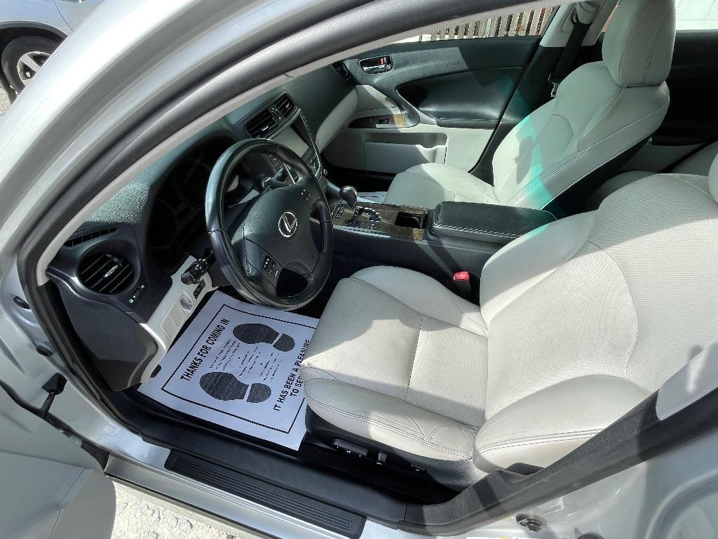 2010 Lexus IS - $7,950