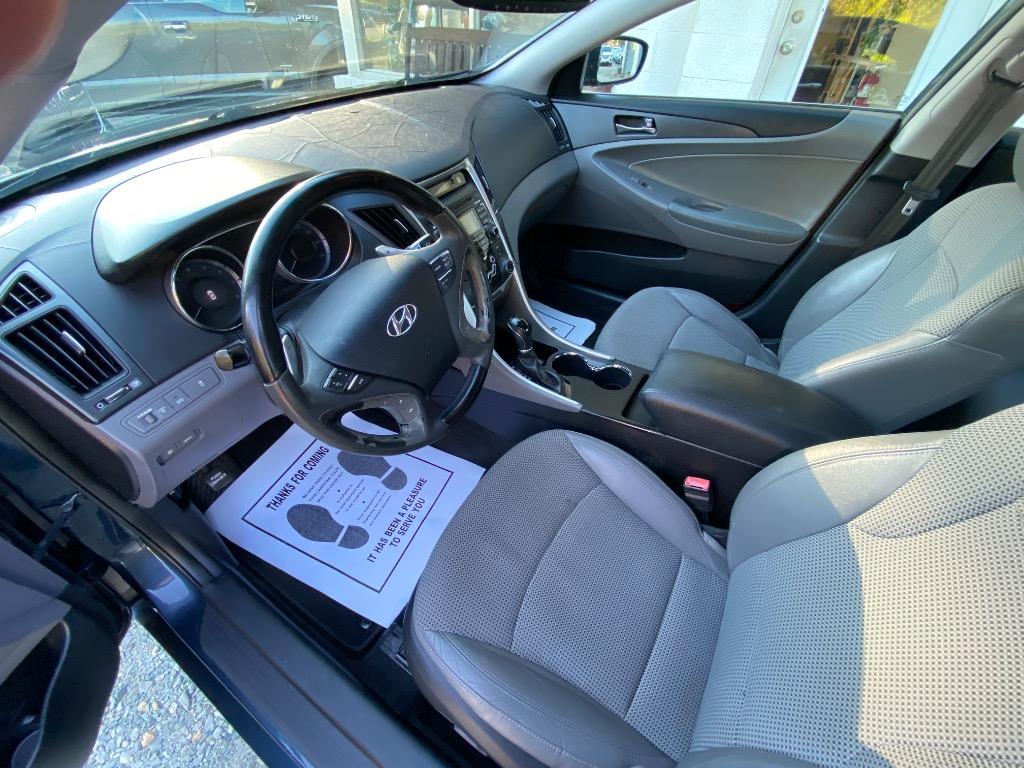 2011 Hyundai Sonata - $5,950