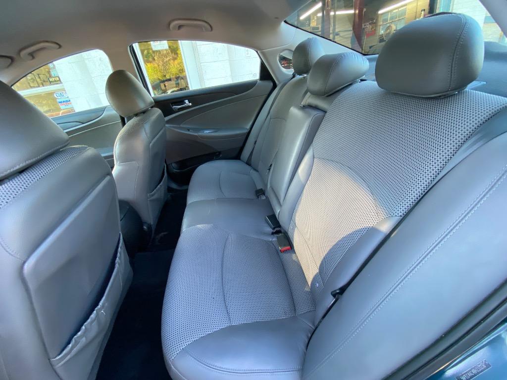 2011 Hyundai Sonata - $5,950