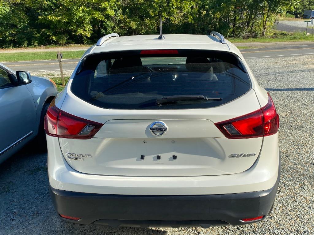 2017 Nissan Rogue - $10,950