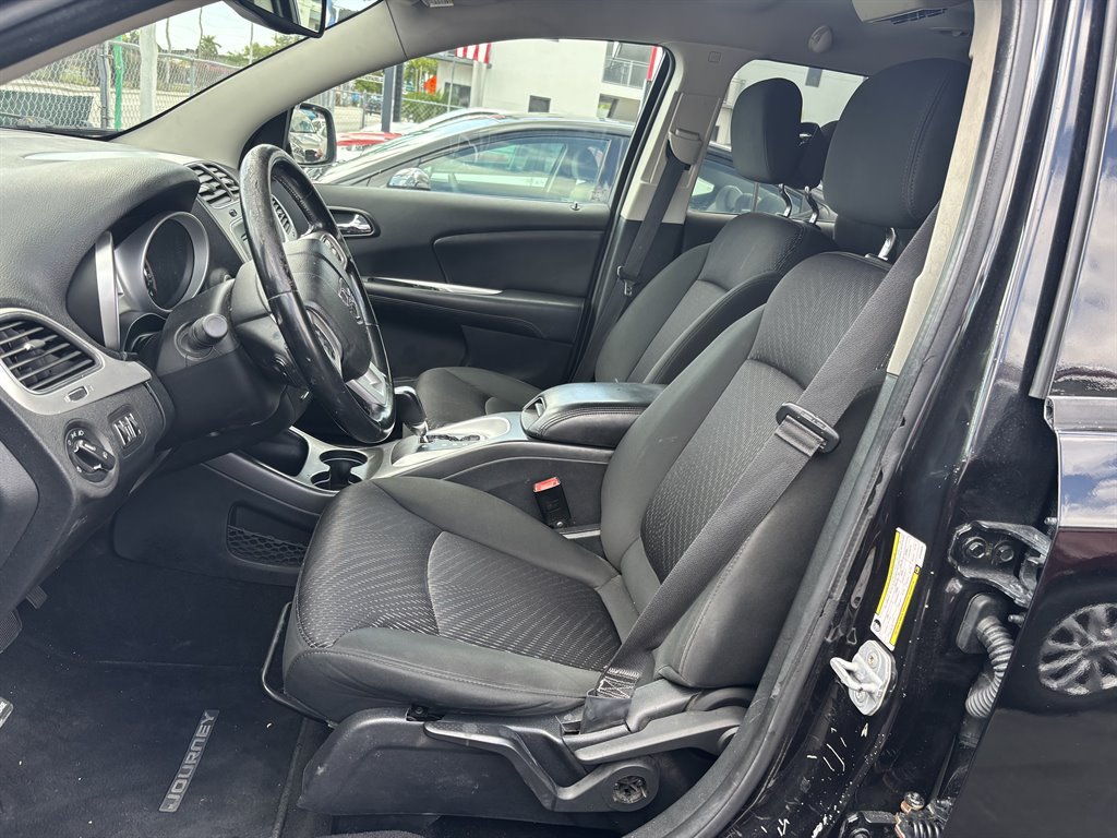 2011 Dodge Journey - $3,999
