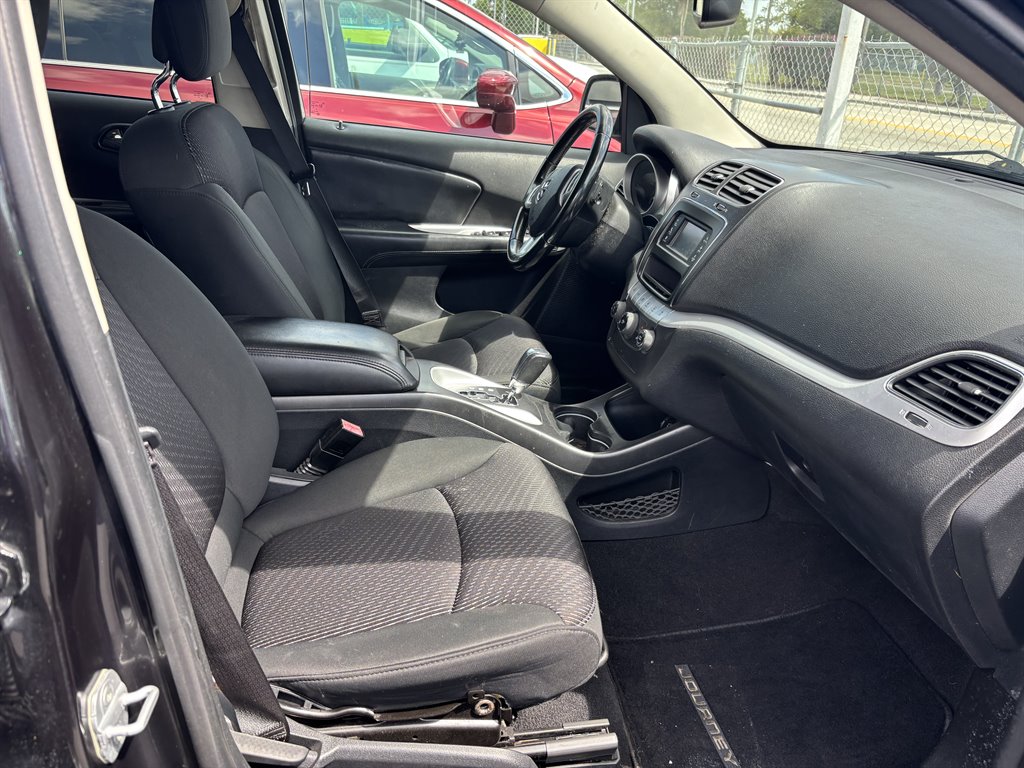 2011 Dodge Journey - $3,999