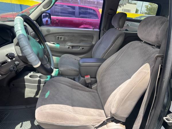 2001 Toyota Tacoma Prerunner V6 photo