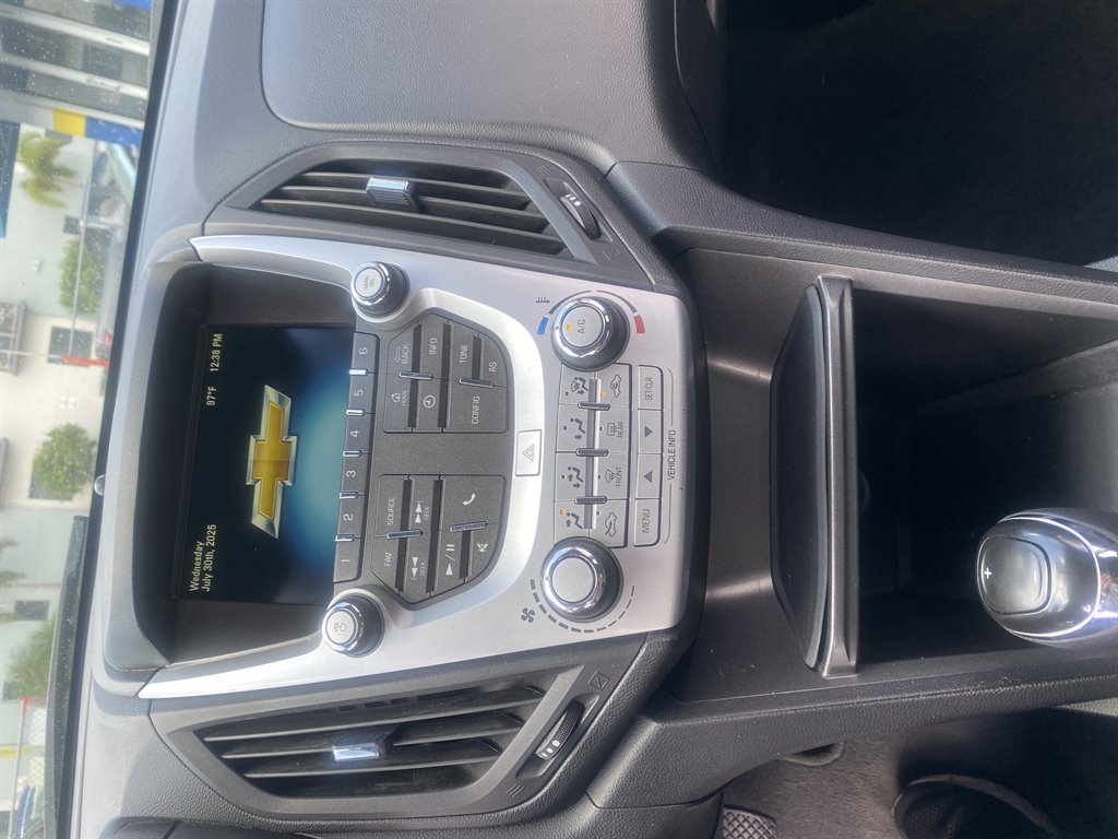 2017 Chevrolet Equinox - $9,998