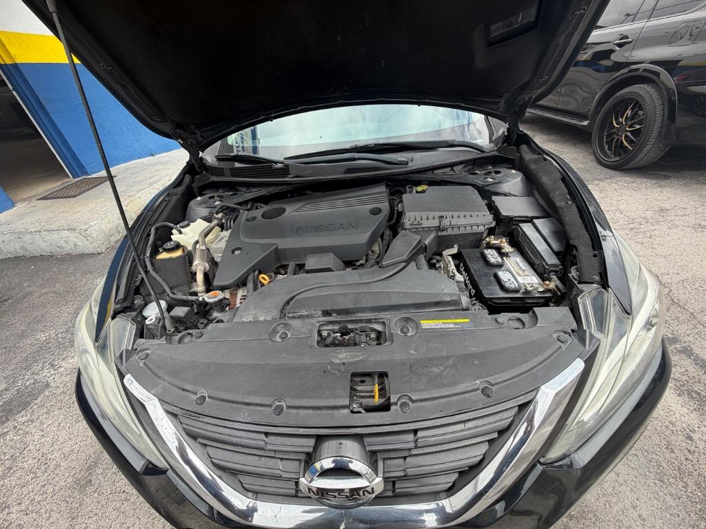 2018 Nissan Altima - $4,000