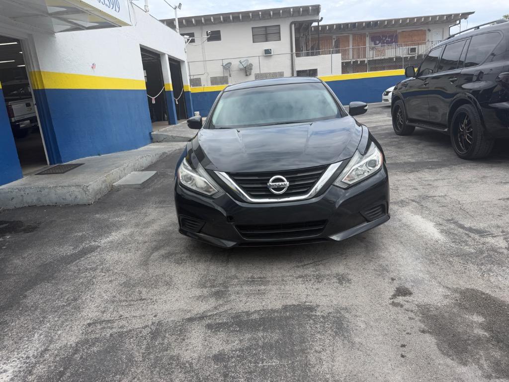 2018 Nissan Altima - $4,000
