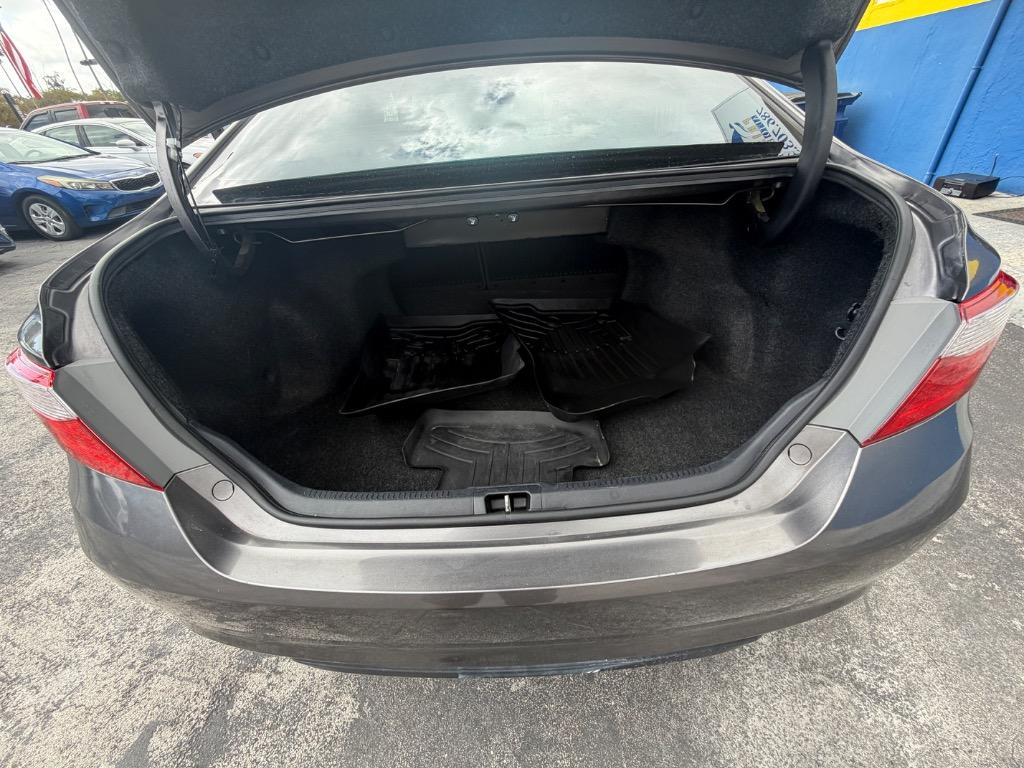 2016 Toyota Camry - $10,999