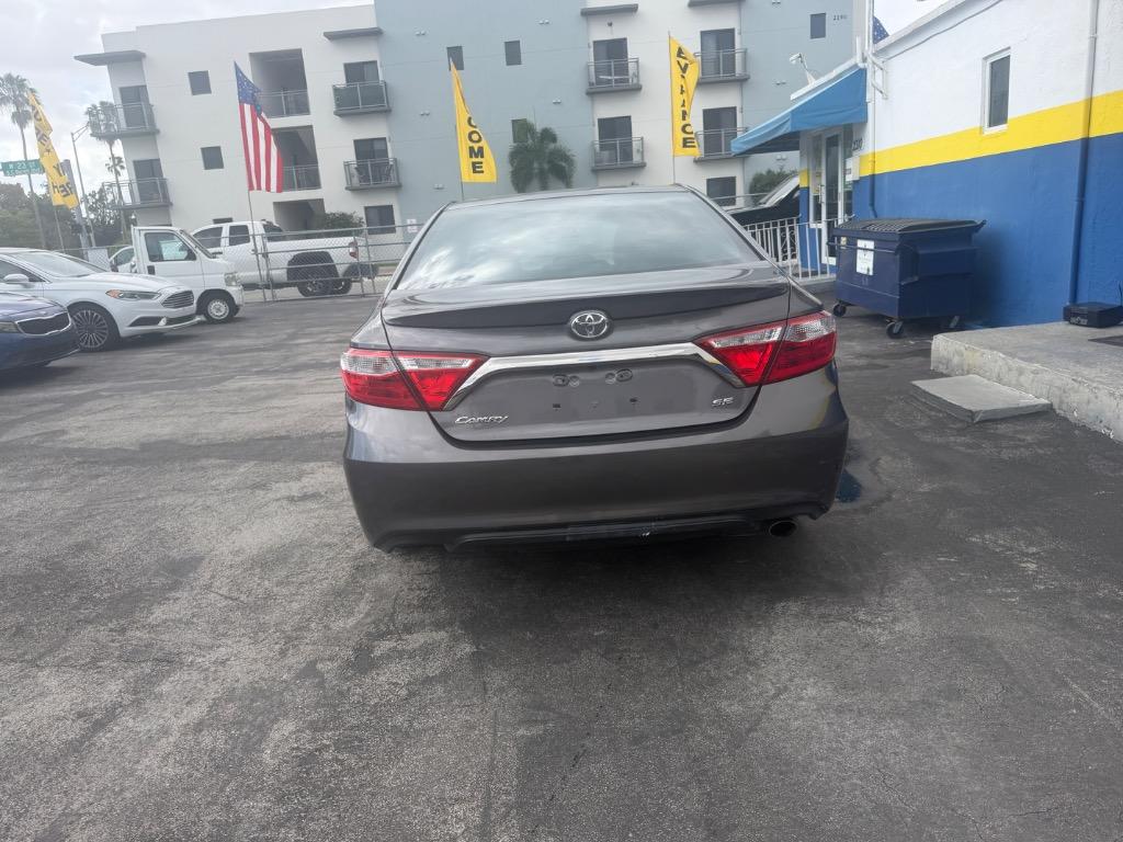 2016 Toyota Camry - $10,999