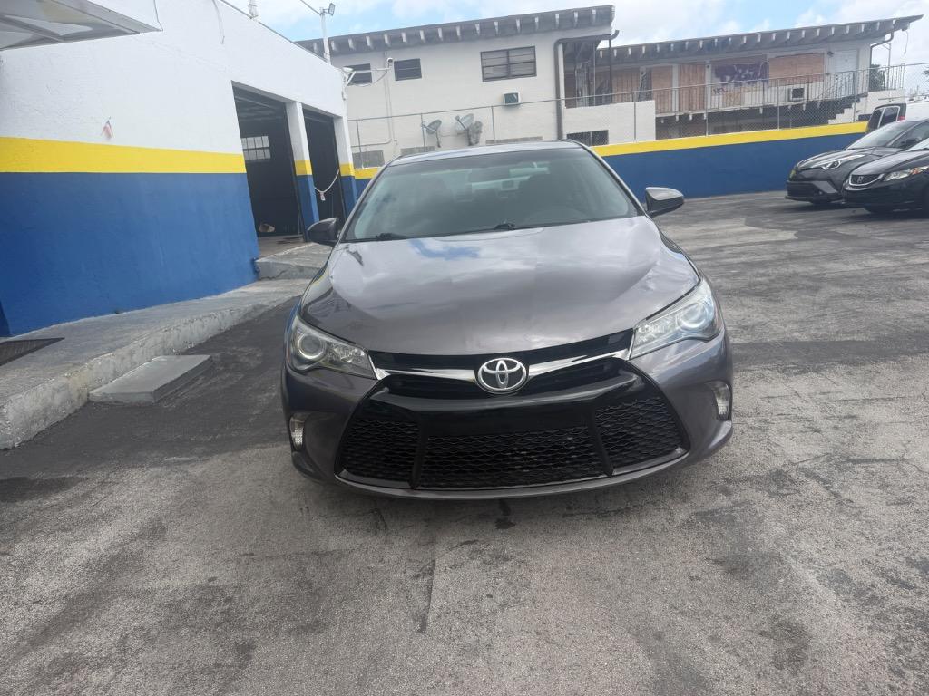 2016 Toyota Camry - $10,999