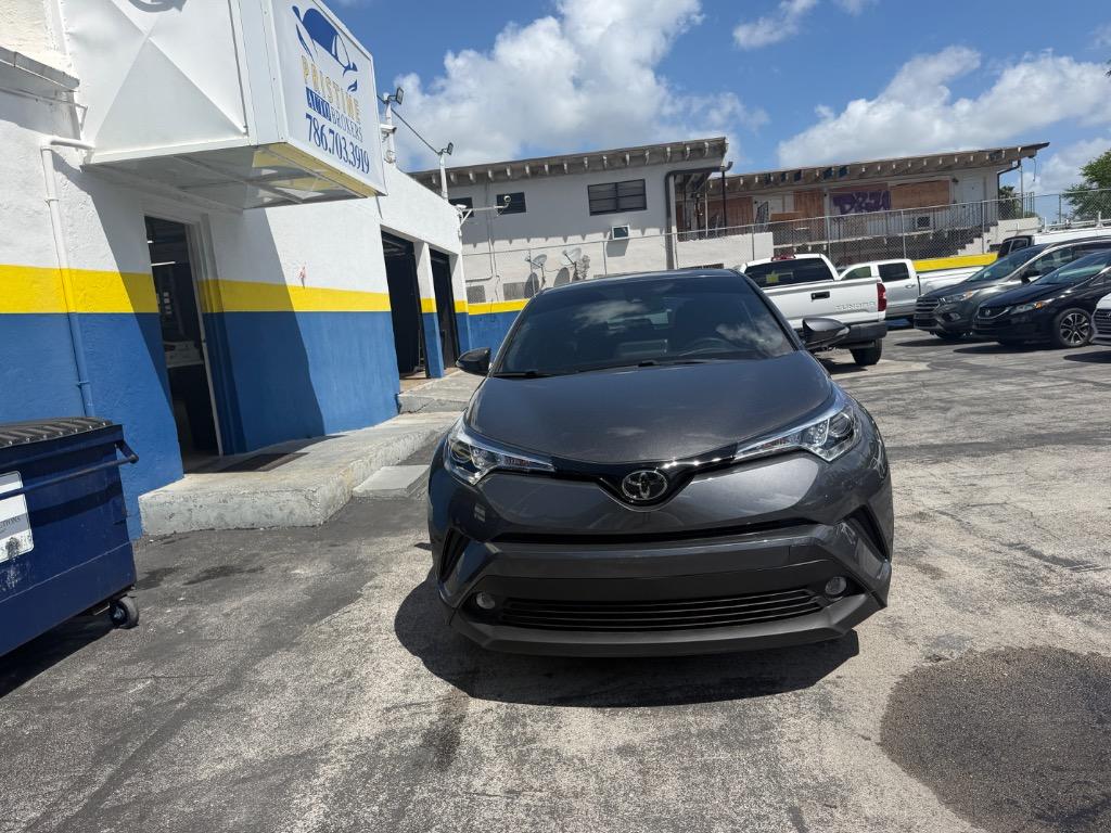 View vehicle photo 3