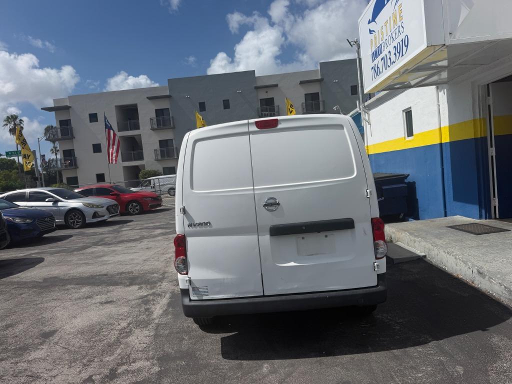 2018 Nissan NV 200 - $8,999