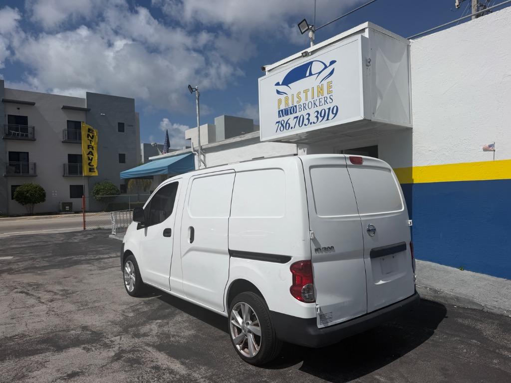 2018 Nissan NV 200 - $8,999