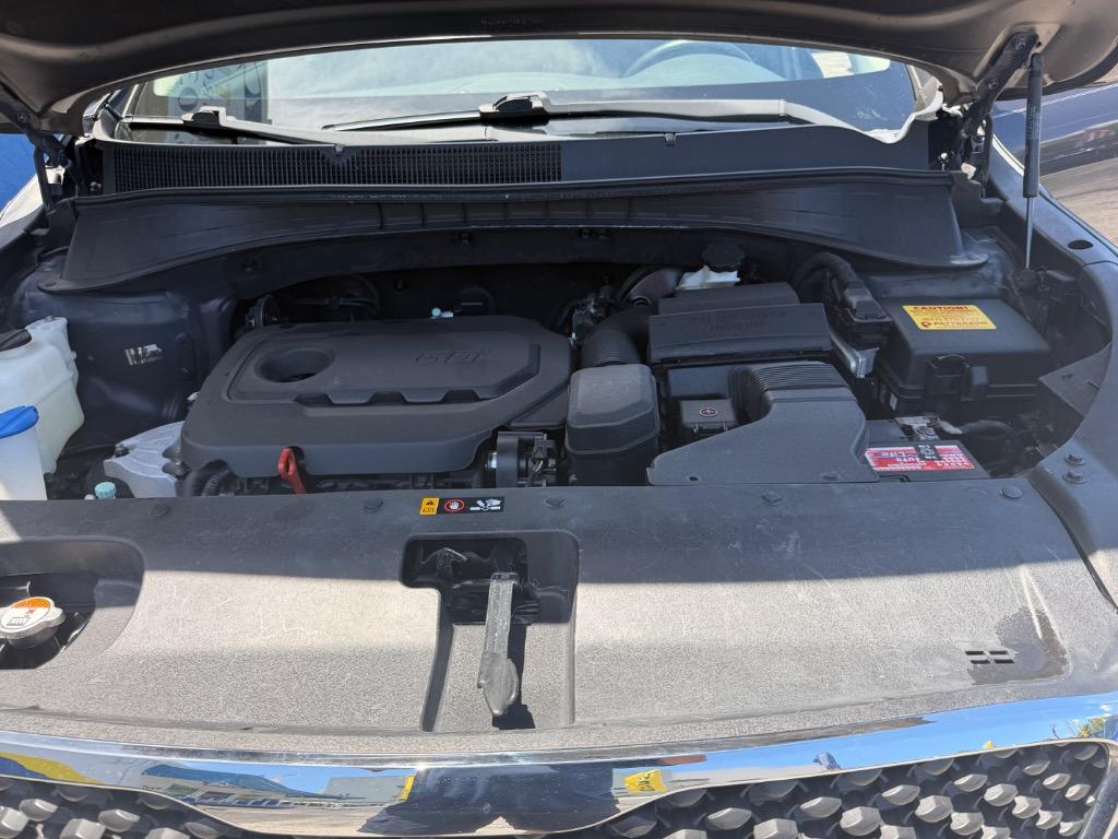 2016 Kia Sorento - $10,999