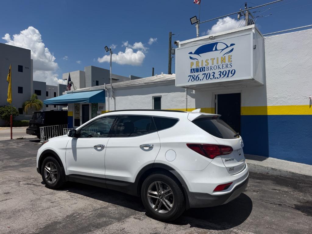 2018 Hyundai Santa FE Sport - $10,999