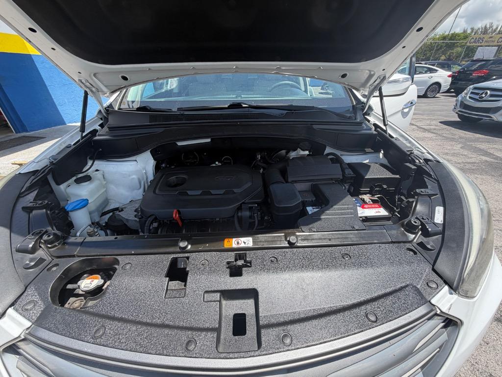 2018 Hyundai Santa FE Sport - $10,999