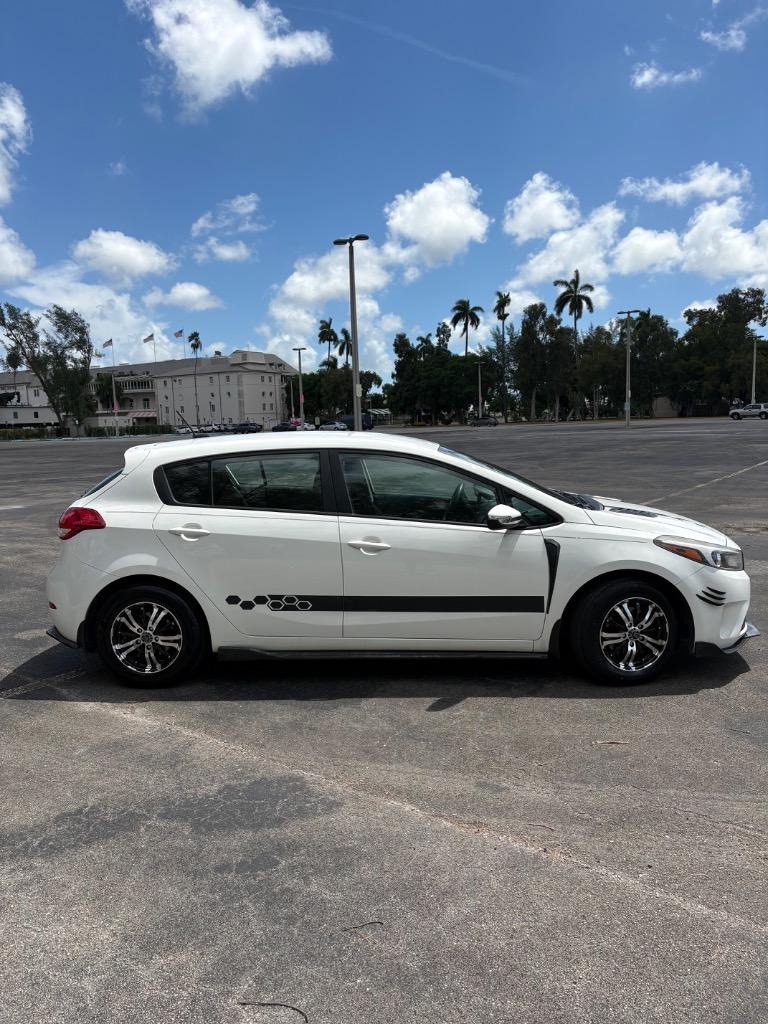 2018 Kia Forte - $8,999