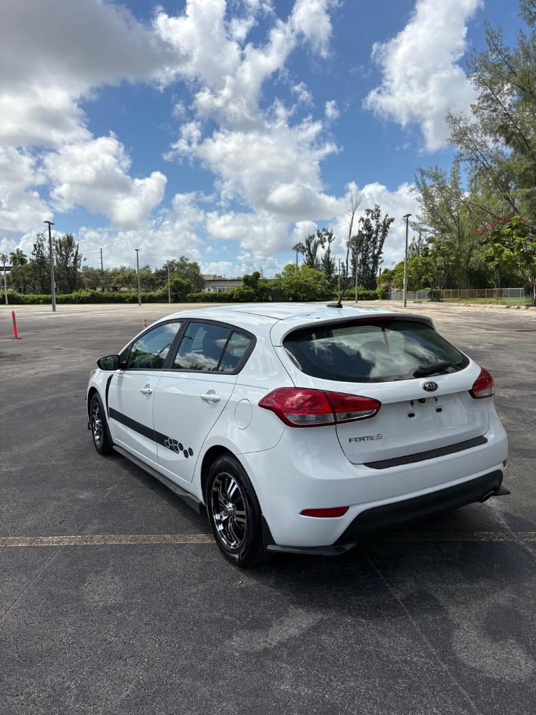 2018 Kia Forte - $8,999