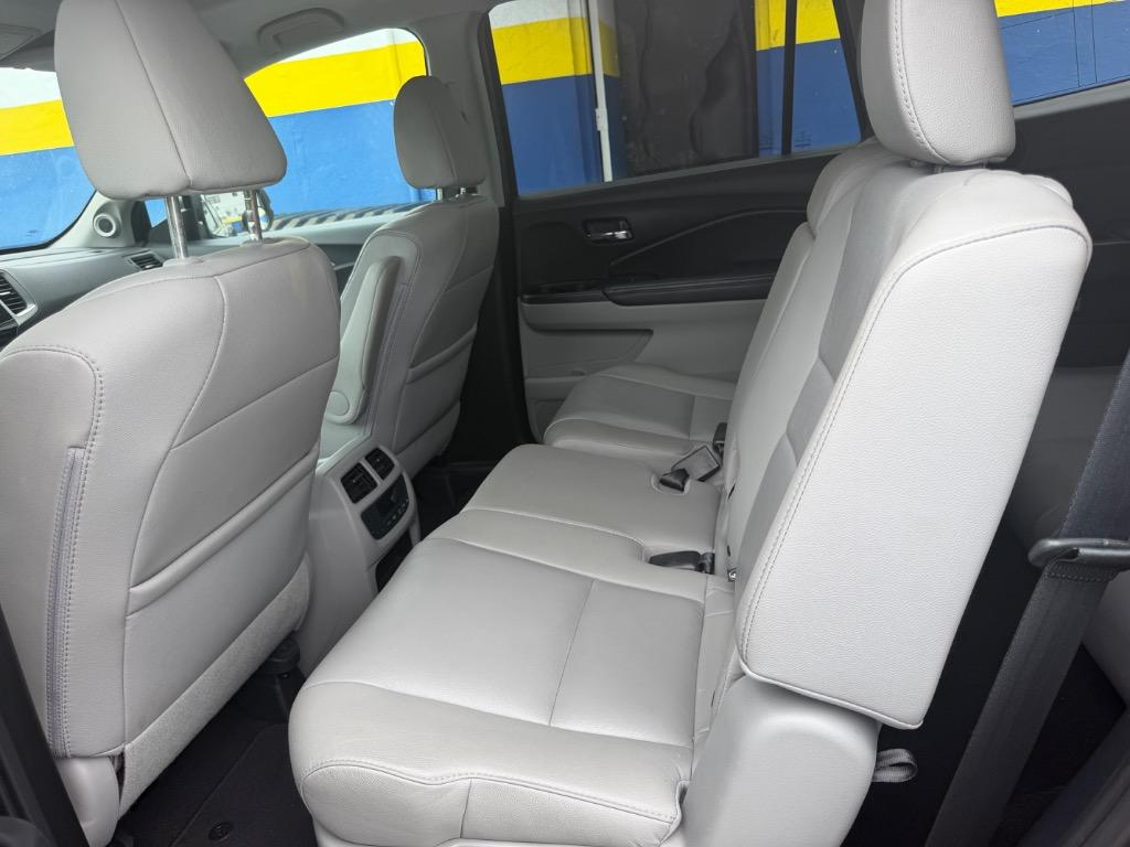 2017 Honda Pilot - $16,999