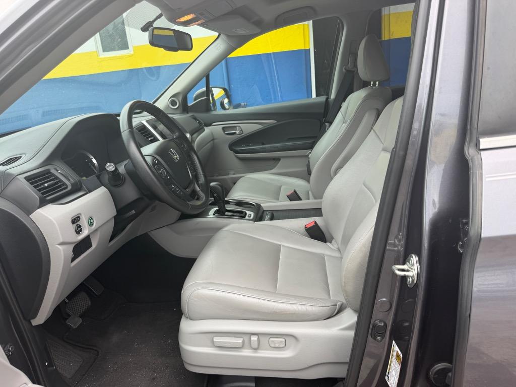 2017 Honda Pilot - $16,999