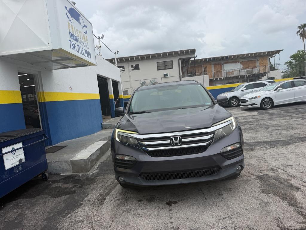 2017 Honda Pilot - $16,999