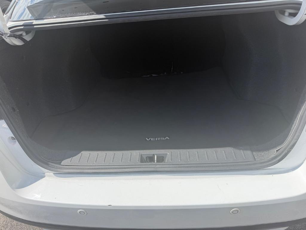 2021 Nissan Versa - $5,999