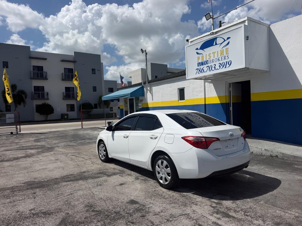 2018 Toyota Corolla - $9,999