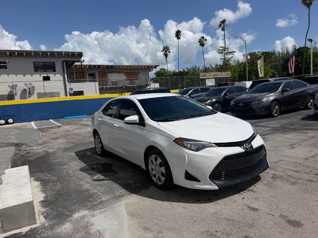 2018 Toyota Corolla - $9,999